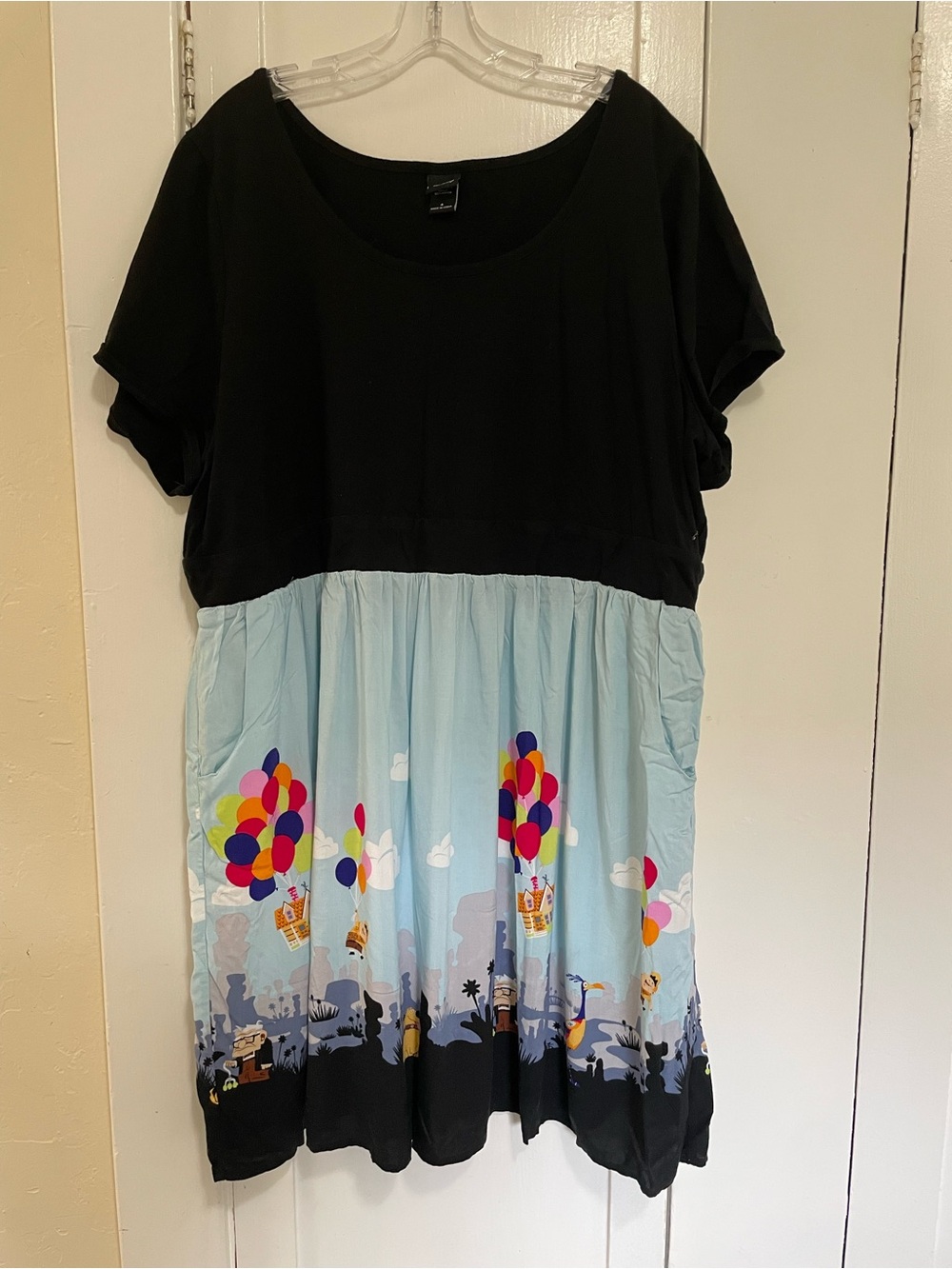 Disney Black and Light Blue Balloon Up House dress size 4 women’s.
